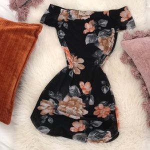 Off the shoulder Mini Dress